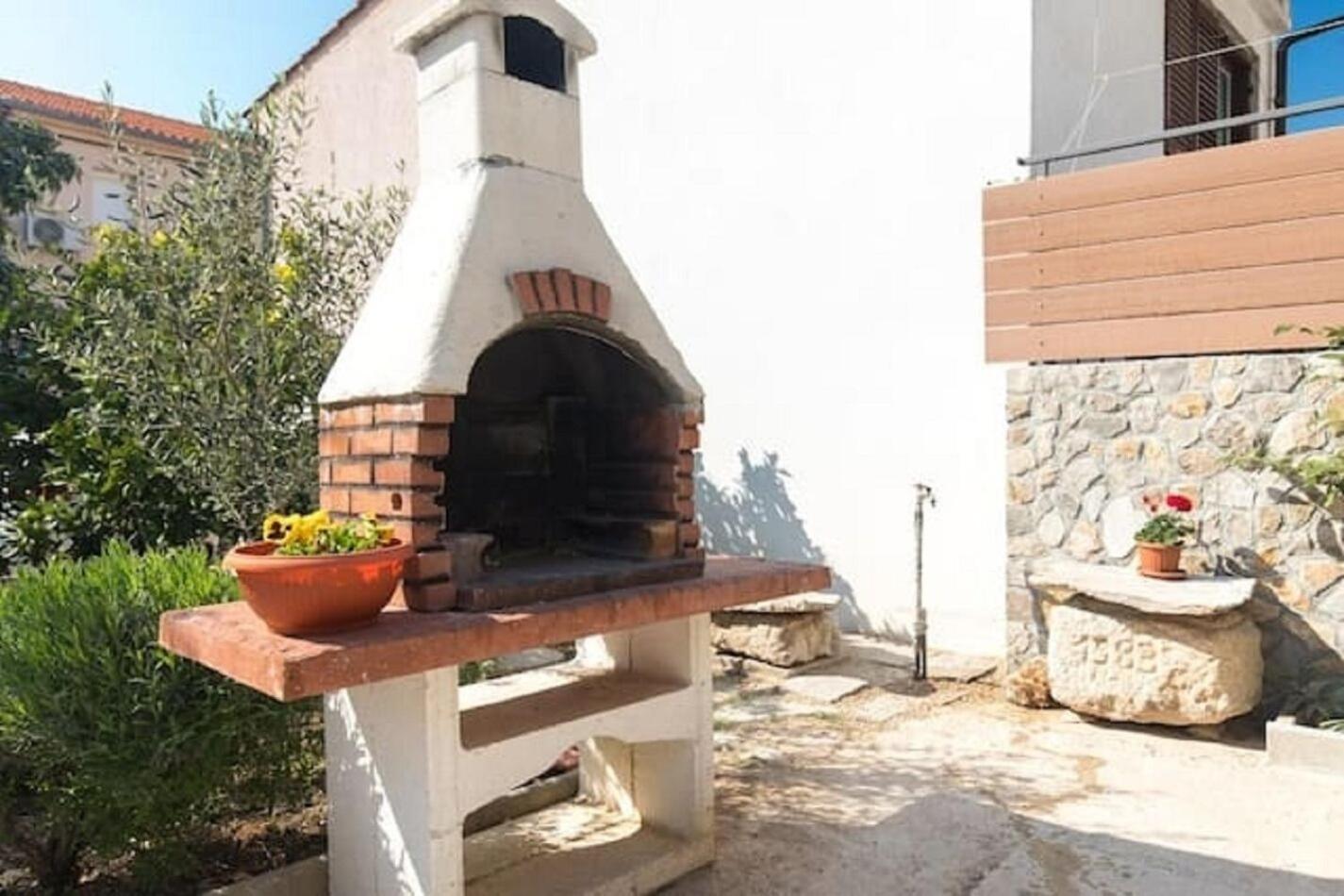 Holiday Home Mari - Modern Holiday House Close To Sea Punat Esterno foto