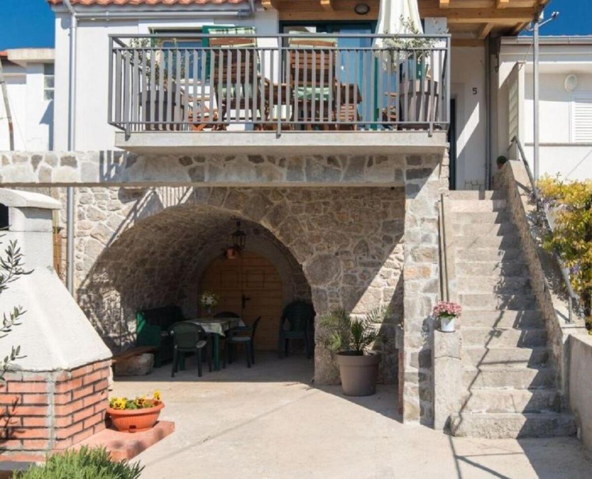 Holiday Home Mari - Modern Holiday House Close To Sea Punat Esterno foto