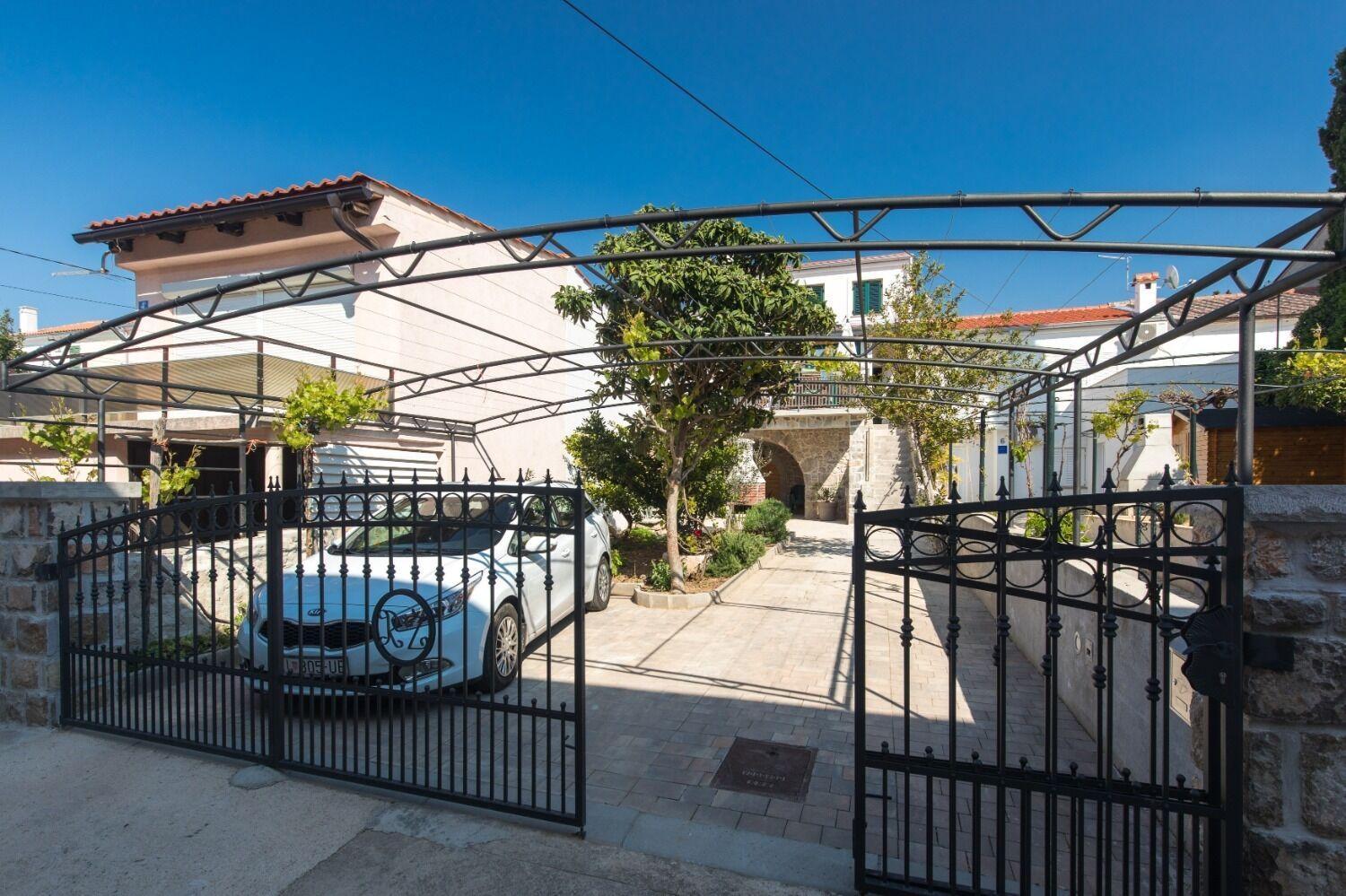 Holiday Home Mari - Modern Holiday House Close To Sea Punat Esterno foto